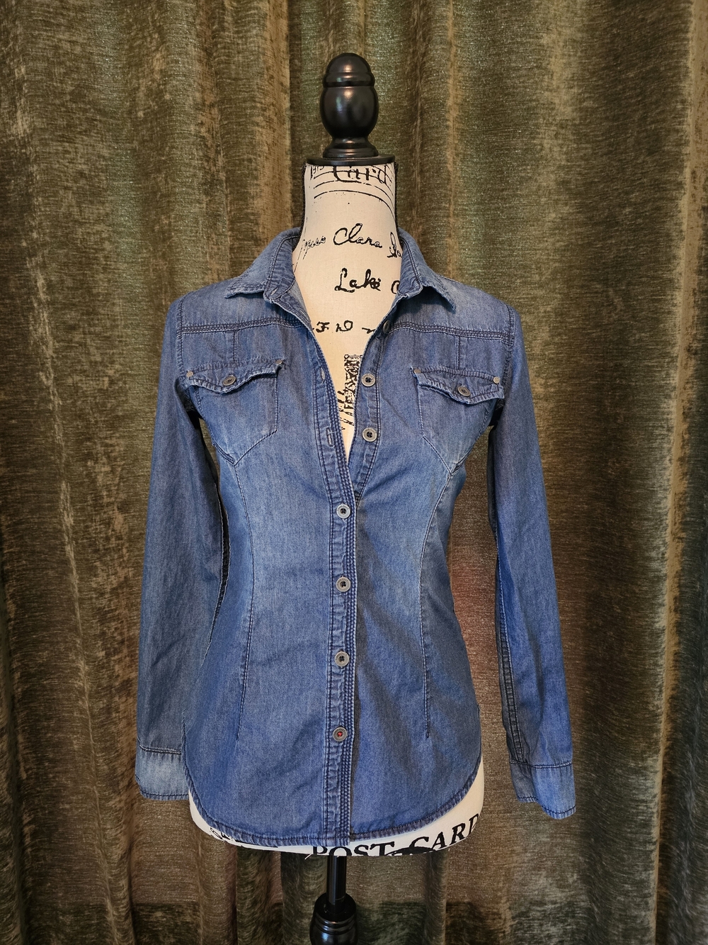 Timeout Western Denim Button-Front Women's Shirt - Blue
